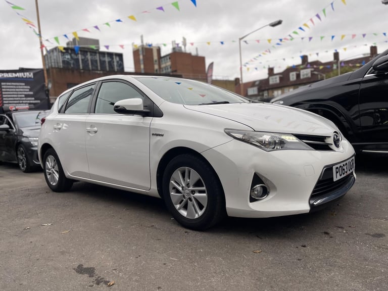 2013 Toyota Auris 1.8 VVT-h Icon CVT Euro 5 (s/s) 5dr HATCHBACK Petrol/Electric Hybrid Automatic