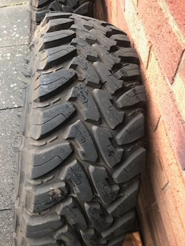 Set of 4 Toyo off road mud terrain tyres m/t 4x4