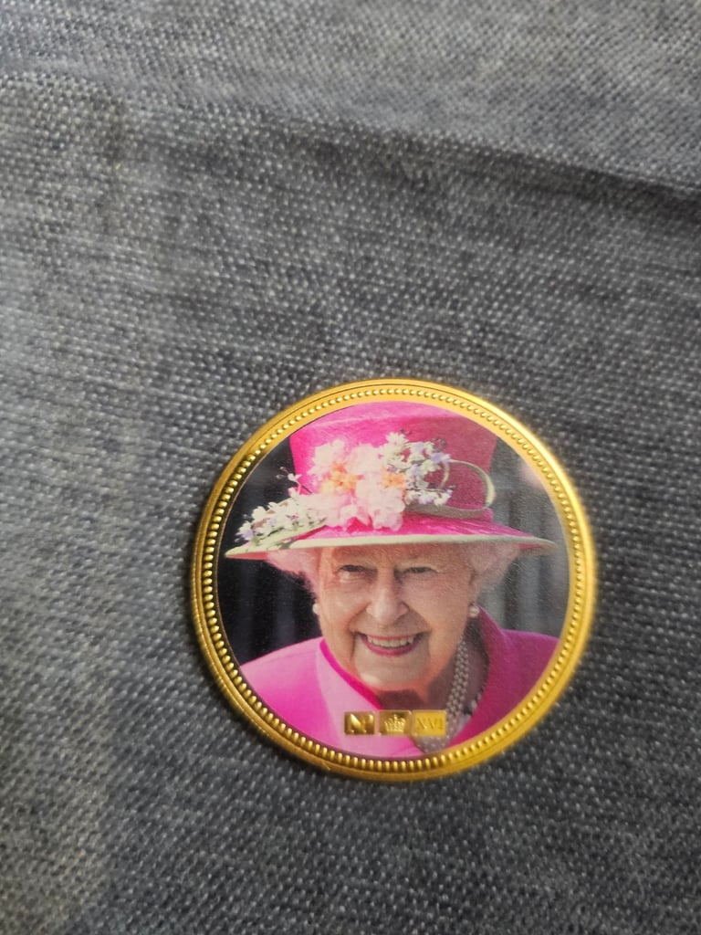 Quen elizabeth collectable coin