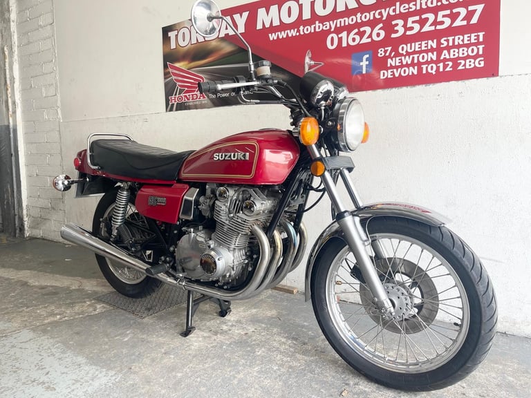 SUZUKI GS1000 DOHC CLASSIC IN RED 1979 TAX & MOT EXEMPT 1979 T REG