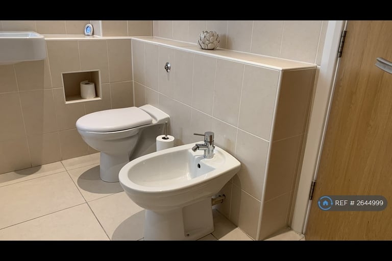 2 bedroom flat in Wallis Court, Leicester, LE2 (2 bed) (#2644999)