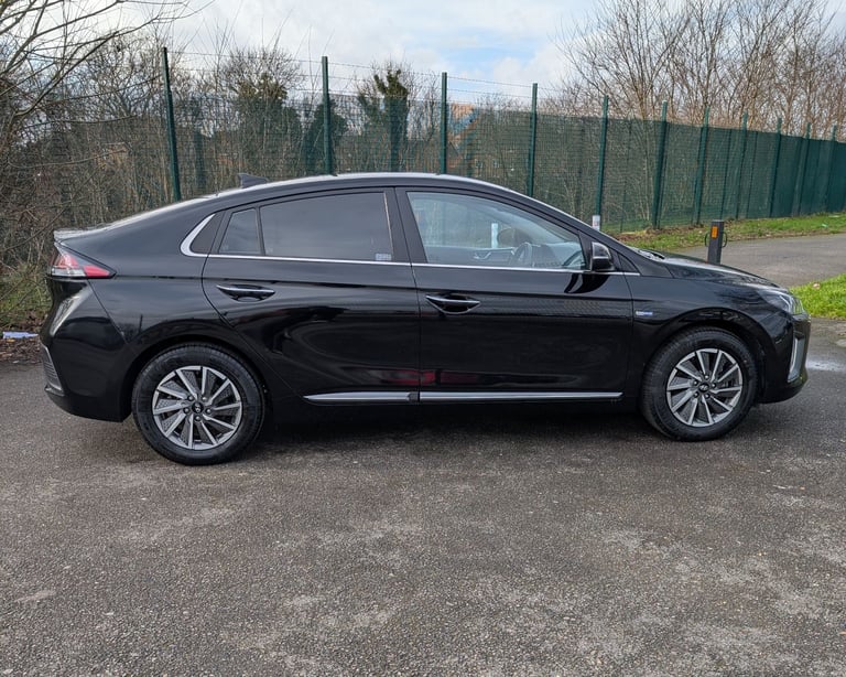 HYUNDAI IONIQ 38.3KWK PREMIUM | WARRANTY | ONLY 6,243 MILES | EXCELLENT CONDITION | NOT PCO