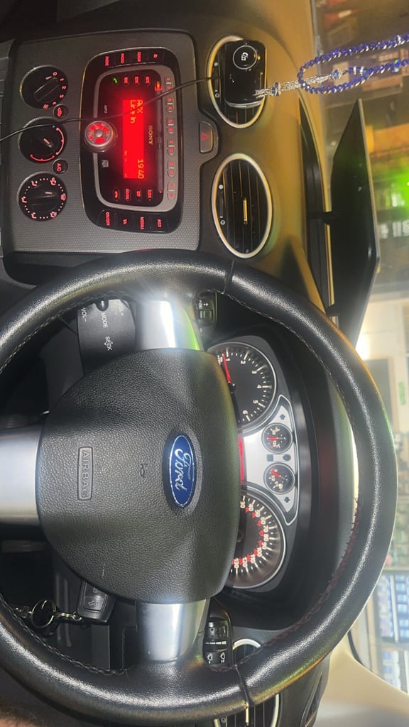 2009 FORD FOCUS TITANIUM 1.6 PETROL MOT MARCH 2026 STARTS N DRIVES MINT VERY SMOOTH DRIVE 