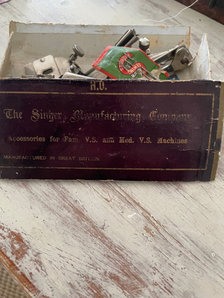Vintage hand cranked singer sewing machine 