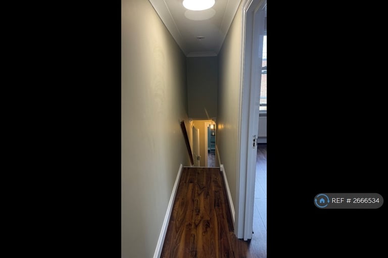 2 bedroom flat in Thistlewaite Road, London, E5 (2 bed) (#2666534)