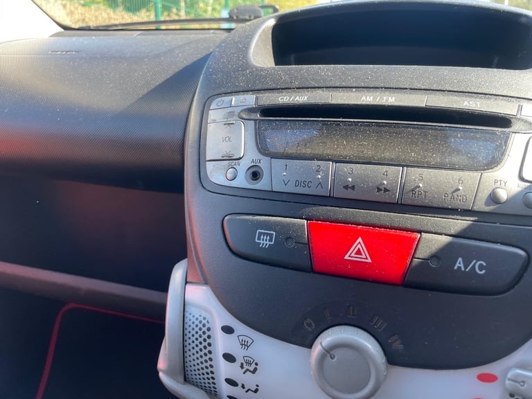 TOYOTA AYGO 1.0 VVT-I FIRE 12 REG ORANGE 5 DOOR MOT MARCH 30TH 2026 TAX £20 LOW INSURANCE 60+MPG