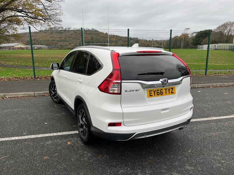 2016 Honda CR-V 2.0 i-VTEC SE Plus 5dr 2WD [Nav] ESTATE Petrol Manual