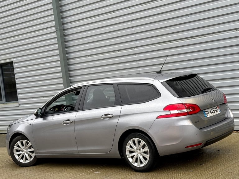 LEFT HAND DRIVE 2015 PEUGEOT 308 SW 1.2 PETROL [ESTATE] FRENCH PLATES | LHD