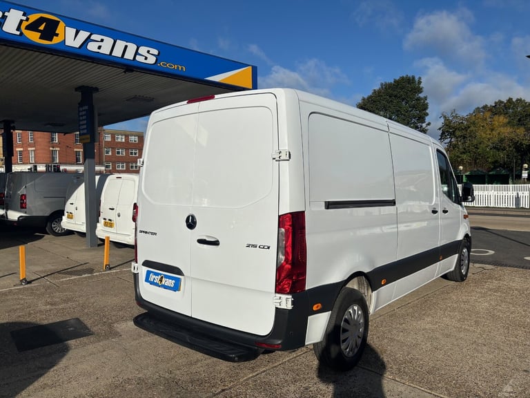 2022 Mercedes-Benz Sprinter 2.0 215 CDI Pure FWD L2 H1 150 bhp  ** Sameday Driveaway ** PANEL VAN...
