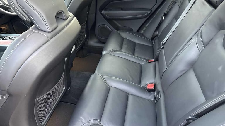 2024 Volvo XC60 Ultimate, B5 AWD Mild hybrid, Petrol, Dark ESTATE Petrol/Electric Hybrid Automatic