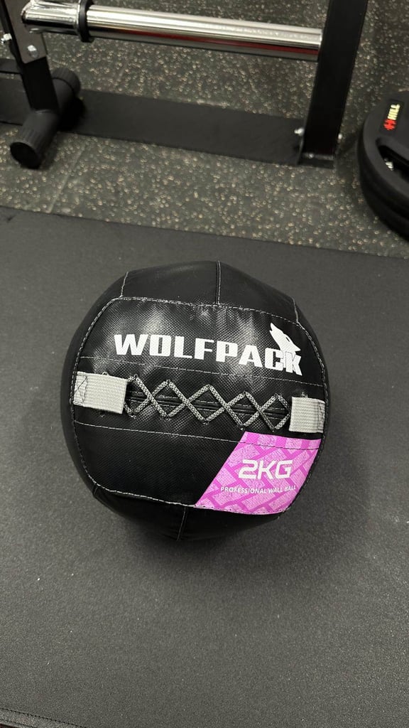 CLEARANCE: Wall Balls (Gym Crossfit Hyrox)