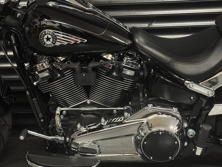 HARLEY-DAVIDSON SOFTAIL FLSTF Fat Boy 117ci New Model 