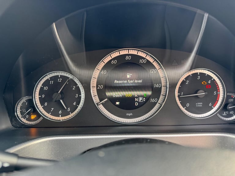 2013 Mercedes-Benz E-Class 2.1 E220 Cdi Blueefficiency Se Saloon Saloon Diesel Automatic