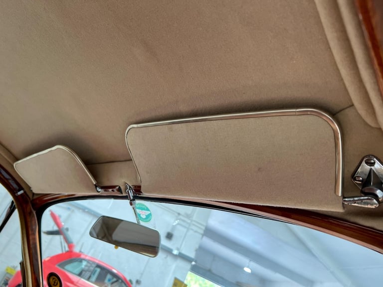 1965 Daimler V8 Petrol Automatic