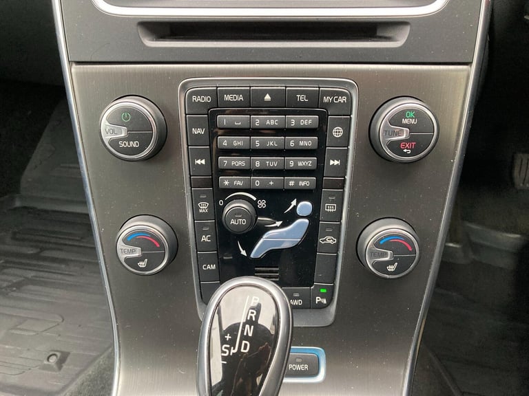 2014 Volvo V60 2.4 D6 Estate 5dr Diesel Plug-in Hybrid Geartronic AWD Euro 5 (s/s) (285 ps ESTATE...