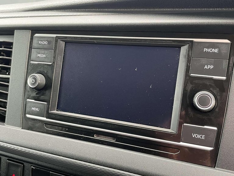 VOLKSWAGEN TRANSPORTER 2.0 TDI T28 Startline FWD LWB Euro 6 (s/s) 5dr 2021