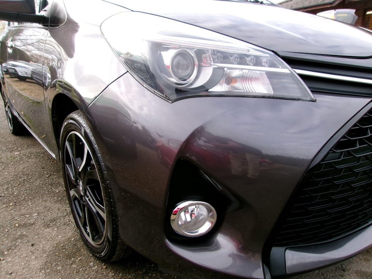 2015 Toyota Yaris 1.33 VVT-i Sport 5dr HATCHBACK PETROL Manual