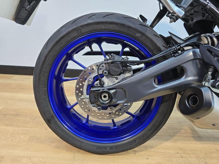 Yamaha R7 700 Blue 2022 - Low Mileage, One Owners, Full Service History, 3 Keys