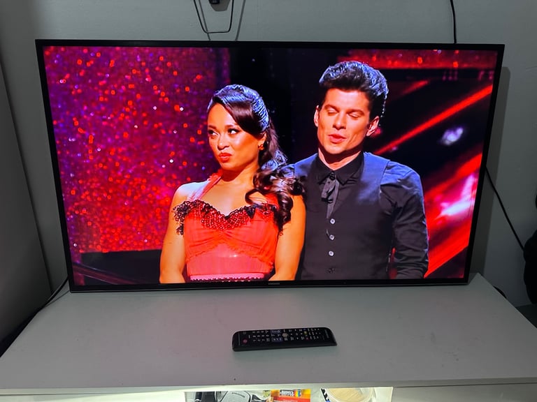 Free delivery 48”Samsung 4k Smart LED UHDTV 