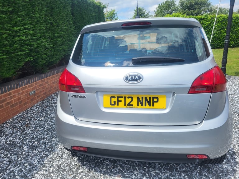 KIA VENGA 2 1.6 AUTOMATIC 5 DOOR 42K FULL HISTORY ONE PREVIOUS LADY OWNER 