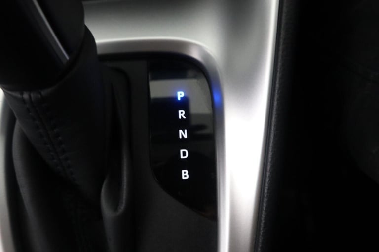 2020 Toyota Yaris 1.5 Hybrid Design 5dr CVT HATCHBACK PETROL/ELECTRIC Automatic