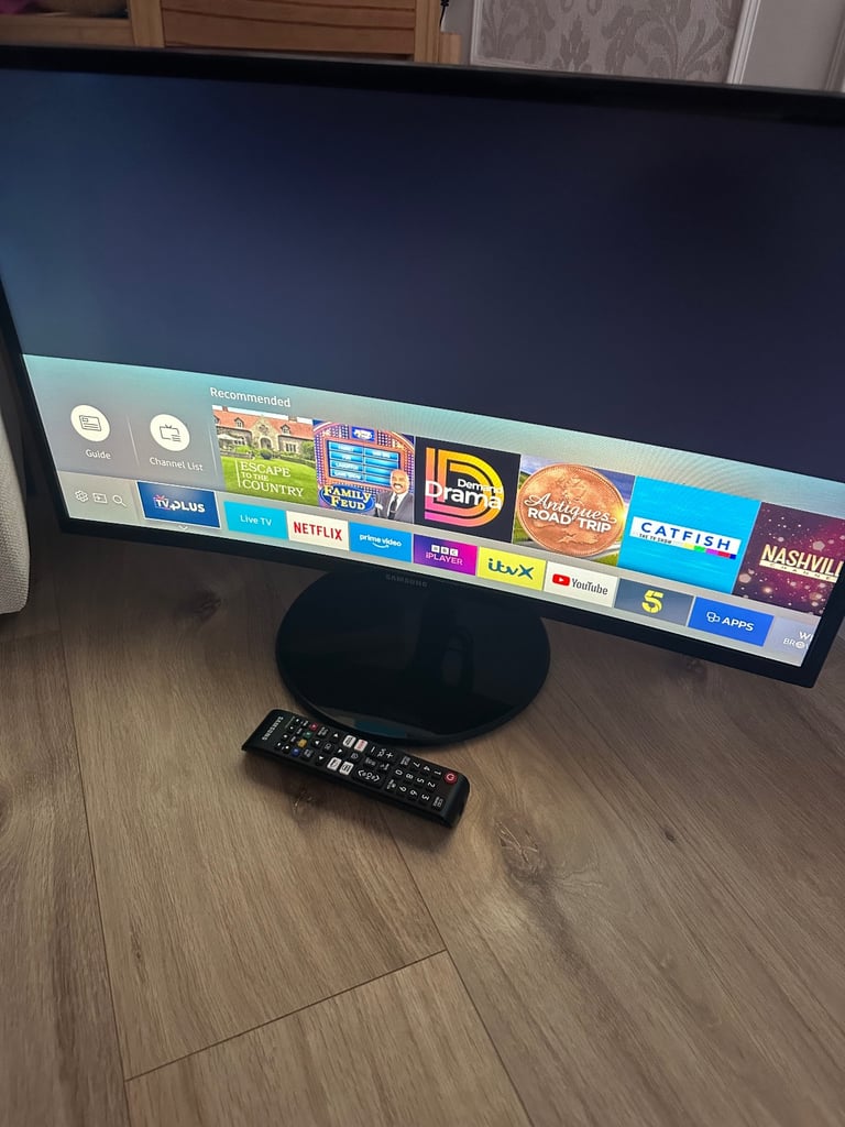 image for Samsung 27 inch curved Smart TV