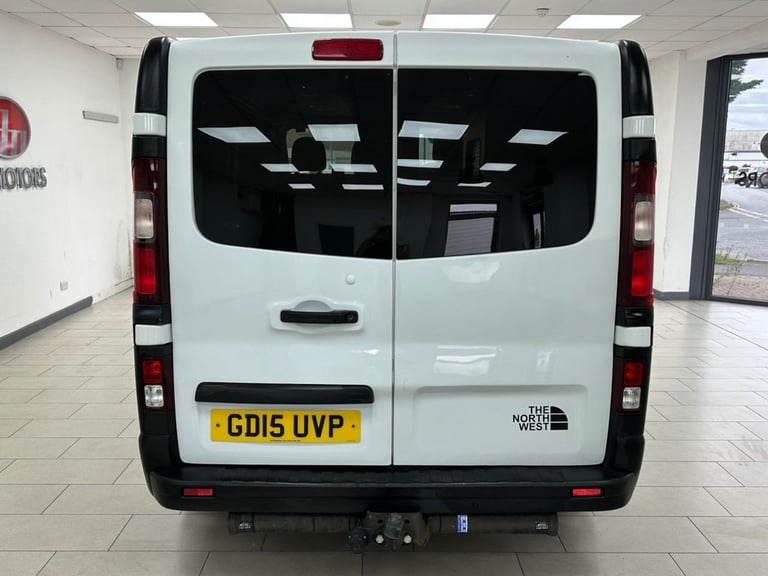 2015 Renault Trafic 1.6 dCi 27 Business camper conversion, 6 seats 5dr Diesel Manual SWB Standa C...