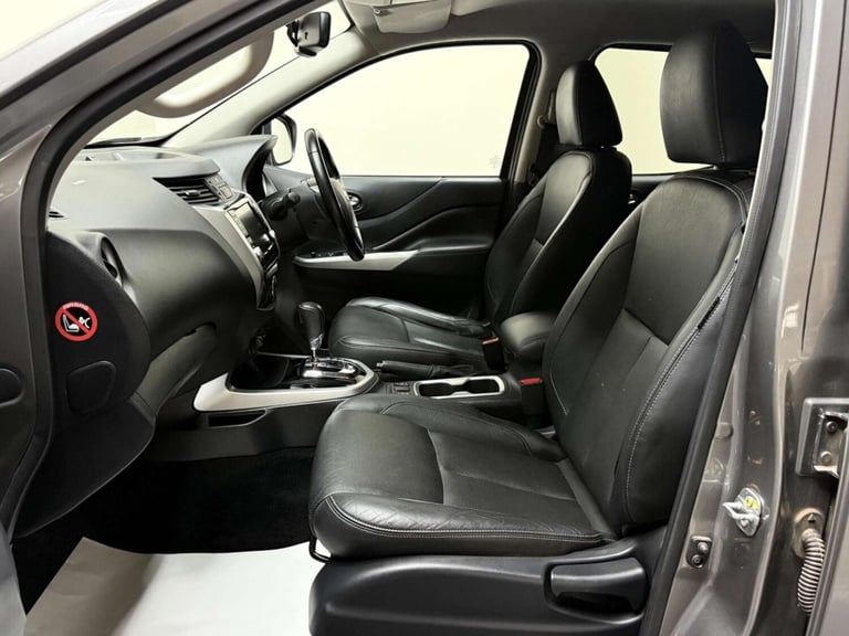 2020 Nissan Navara Double Cab Pick Up Tekna 2.3dCi 190 TT 4WD Auto PICK UP DIESEL Automatic