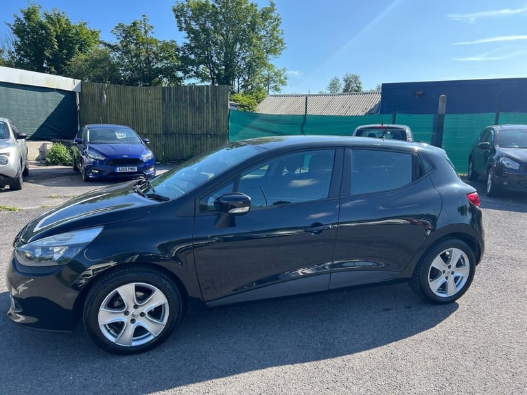 2014 Renault Clio 1.2 16V Expression+ 5dr HATCHBACK Petrol Manual