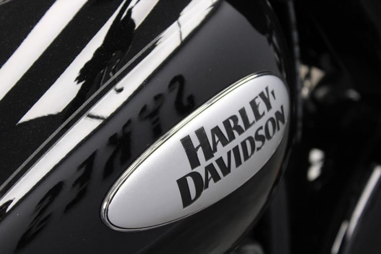 2024 Harley-Davidson FLHCS Heritage Softail Classic in the Vivid Black 