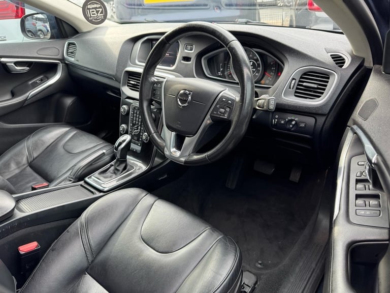 2018 Volvo V40 2.0 D2 Momentum Nav Plus Auto Euro 6 (s/s) 5dr Hatchback Diesel Automatic