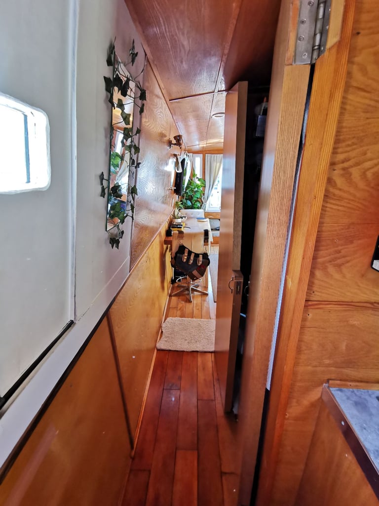 !!!(£40.000) ONO!!! 42Ft Narrowboat _TIMESLEP_ 12.80 Metres/ made 1997. (London)