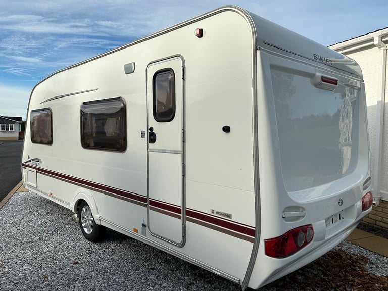 2007 SWIFT ORONSAY 6 BERTH, JUST SERVICED & DAMP TESTED