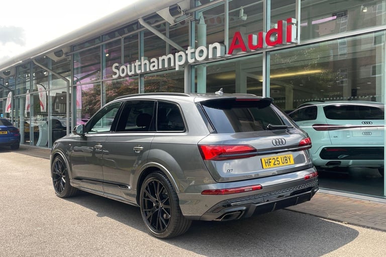 2025 Audi Q7 3.0 TFSI V6 55 Black Edition SUV 5dr Petrol Tiptronic quattro Euro 6 (s/s)  ESTATE P...