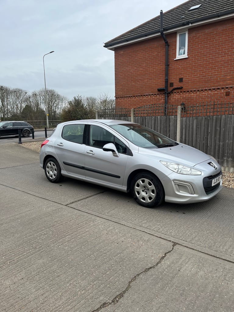 2011 Peugeot 308 1.6 HDi 92 Access 5dr HATCHBACK Diesel Manual