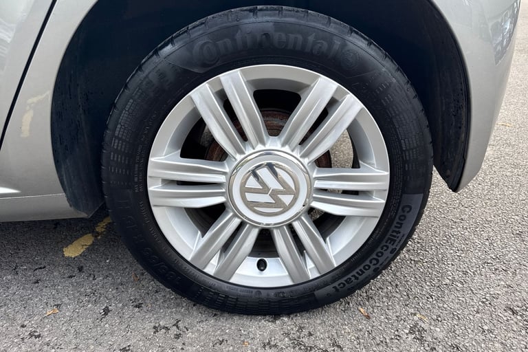 2019 Volkswagen up! 1.0 High up! Euro 6 (s/s) 5dr Hatchback PETROL Manual