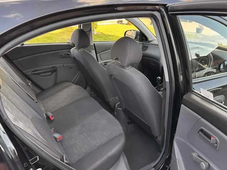 Kia, RIO, Hatchback, 2009, Manual, 1399 (cc), 5 doors