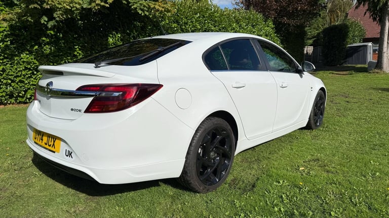 2014 Vauxhall Insignia 2.0 CDTi [140] ecoFLEX SRi Vx-line 5dr [S/S] HATCHBACK Diesel Manual