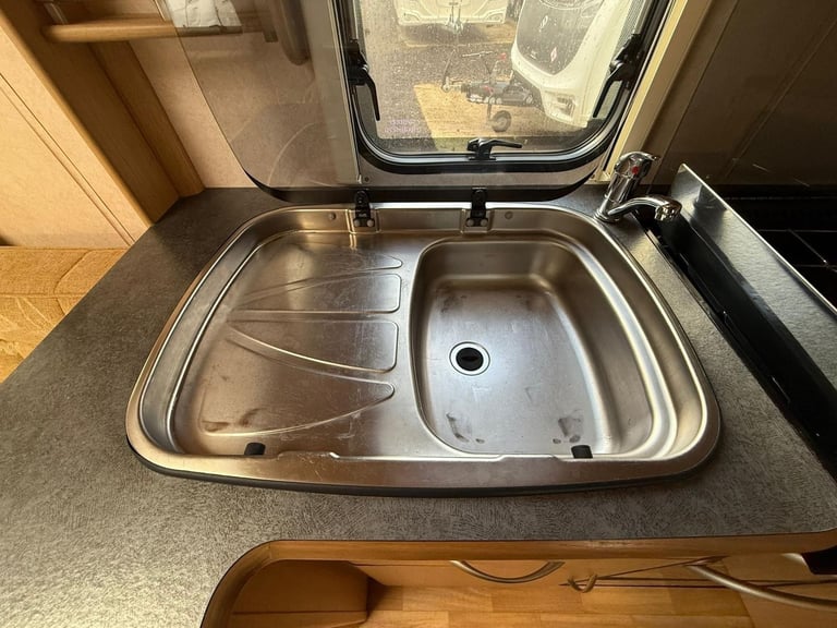 Coachman Amara 450/2 2008