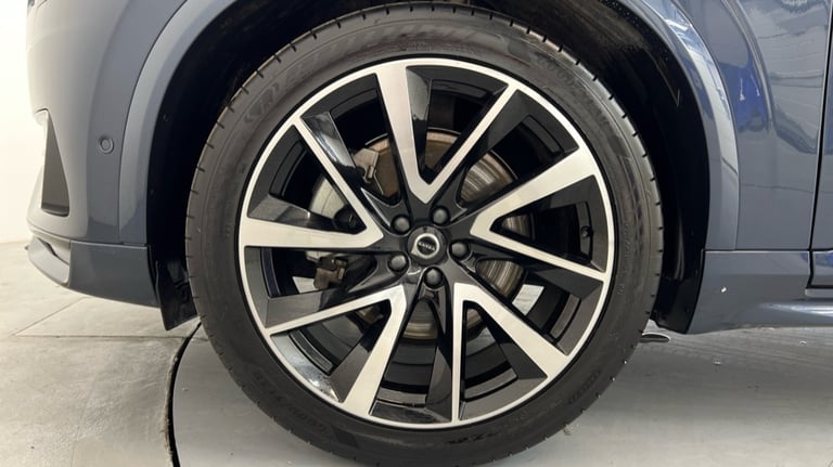 2024 Volvo XC90 2.0 B5P [250] Ultra Dark 5dr AWD Geartronic ESTATE PETROL Automatic