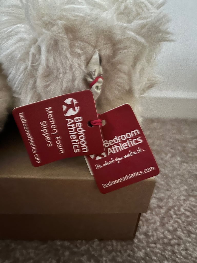 Memory foam slippers 