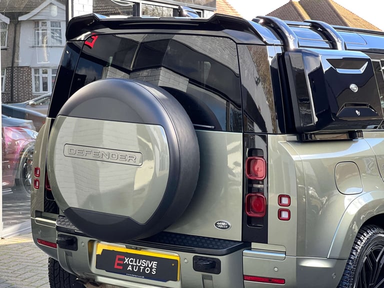 2020 Land Rover Defender 110 2.0 SD4 S SUV + BODYKIT + 22 ALLOYS + 5dr Diesel Auto 4WD Euro 6 (s/...