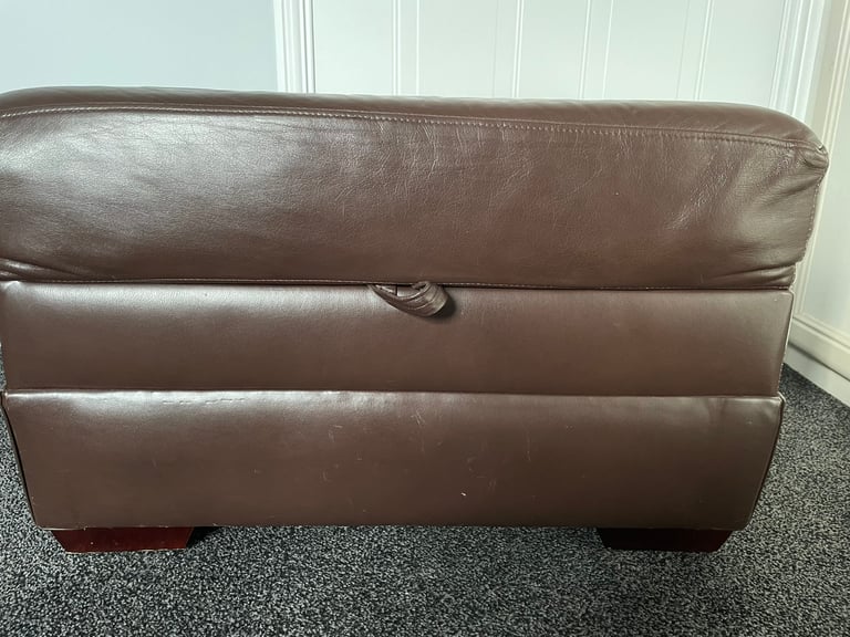 Leather Storage Stool 
