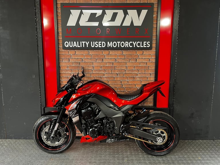 2017 Kawasaki ZR1000 Z1000 LOTS OF EXTRAS LOW MILES