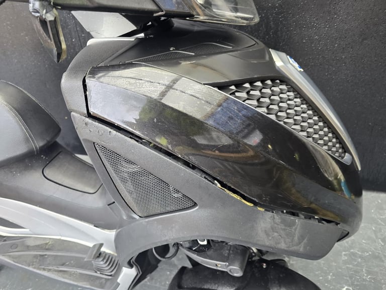 PIAGGIO MP3 300 YOURBAN LT PROJECT BIKE HPI CLEAR