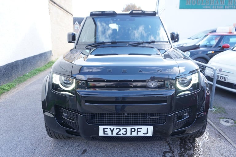 2023 Land Rover Defender 3.0 D300 X-Dynamic HSE 110 5dr Auto [7 Seat] ESTATE DIESEL Automatic