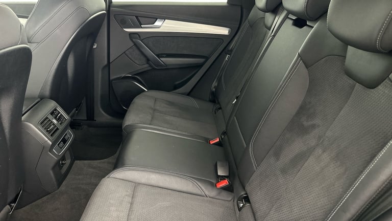2021 Audi Q5 2.0 TDI 40 S line SUV 5dr Diesel S Tronic quattro Euro 6 (s/s) (204 ps) - L Suv Dies...