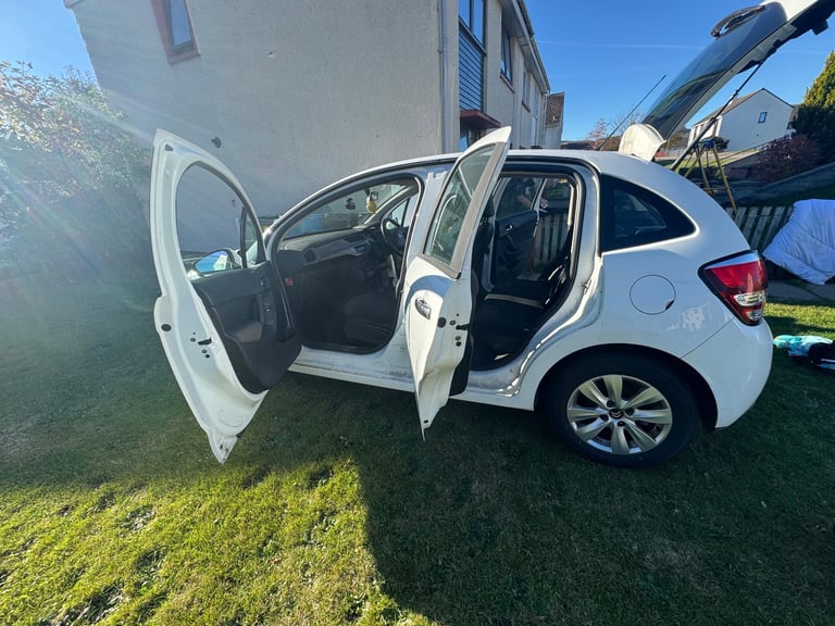 Citroen, C3, Hatchback, 2014, Manual, 1560 (cc), 5 doors