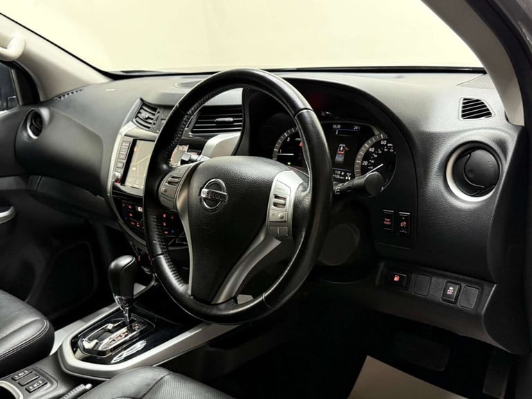 2020 Nissan Navara Double Cab Pick Up Tekna 2.3dCi 190 TT 4WD Auto PICK UP DIESEL Automatic