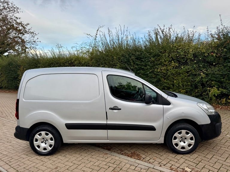 2017 Peugeot Partner 850 1.6 BlueHDi 100 Professional Van [non SS] PANEL VAN Diesel Manual